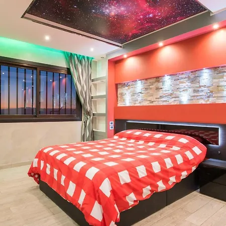 109 Penthouse , Incredible View, Marco 3* アデヘ