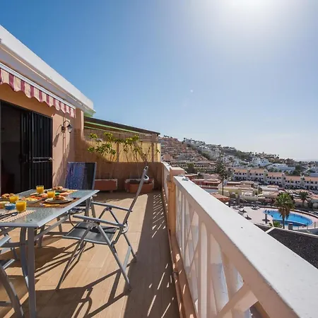 Apartahotel 109 Penthouse , Incredible View, Marco Costa Adeje (Tenerife)