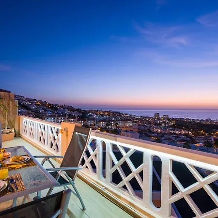 109 Penthouse , Incredible View, Marco Apartahotel
